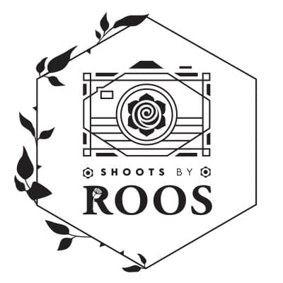 Shoots By Roos logo